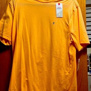 Izod men’s t-shirt size medium orange color